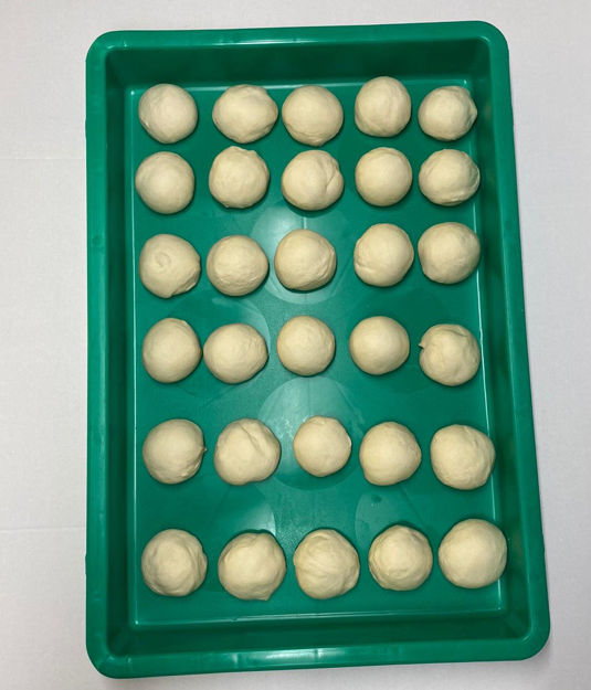 Picture of FRESH DOUGH 4 OZ  30 balls /tray