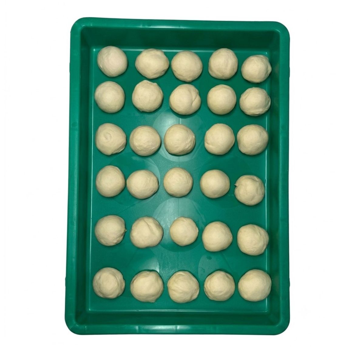 Picture of FRESH DOUGH 4 OZ  30 balls /tray